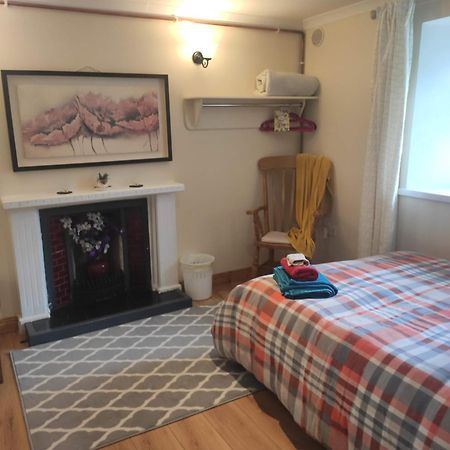 Bernie'S Place Касълбар Екстериор снимка